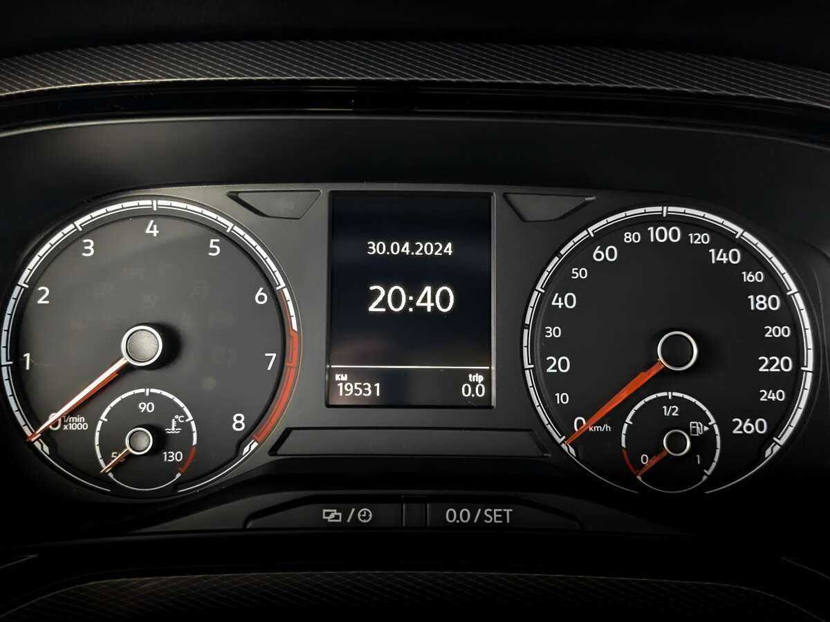 Volkswagen Polo б/у, 2021, Автоматическая. Фото: #10