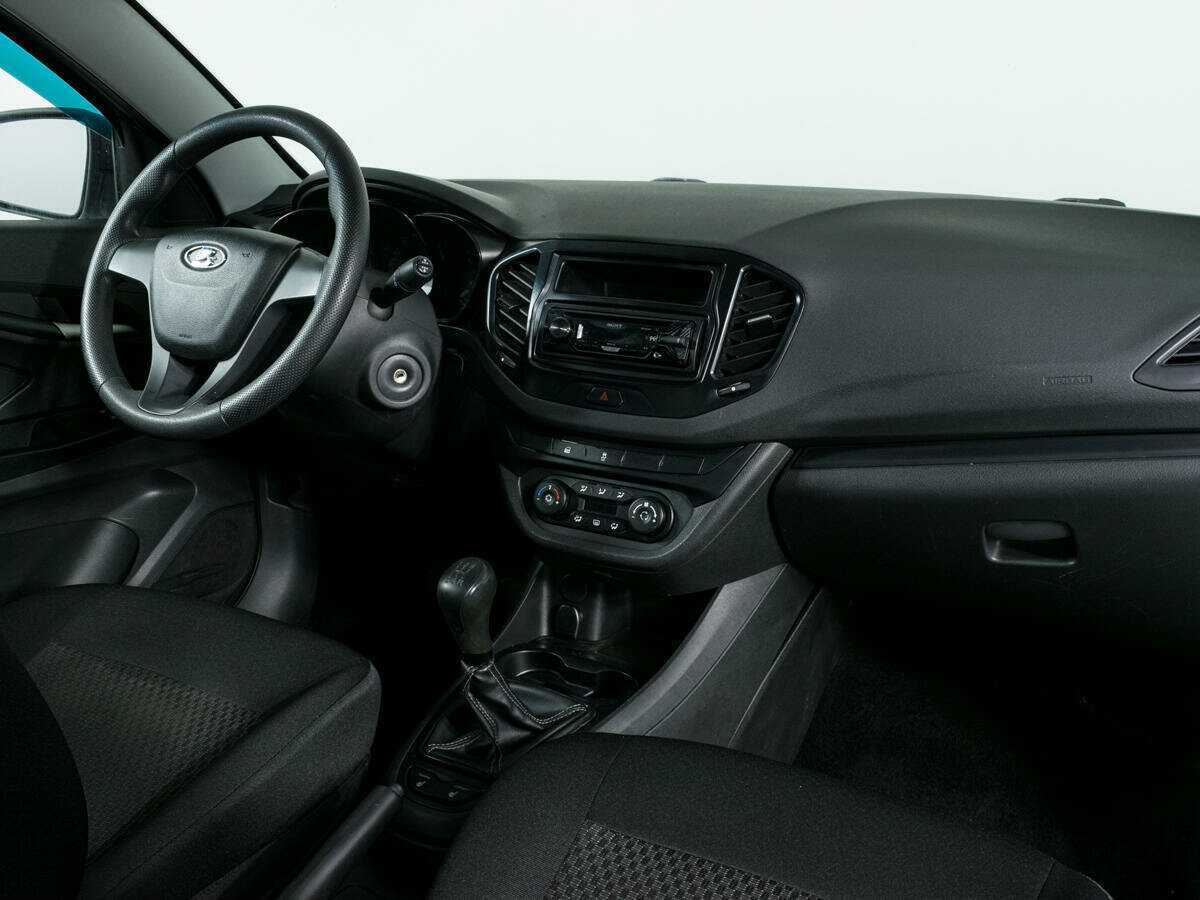 Lada (ВАЗ) Vesta б/у, 2017, Механическая. Фото: #8