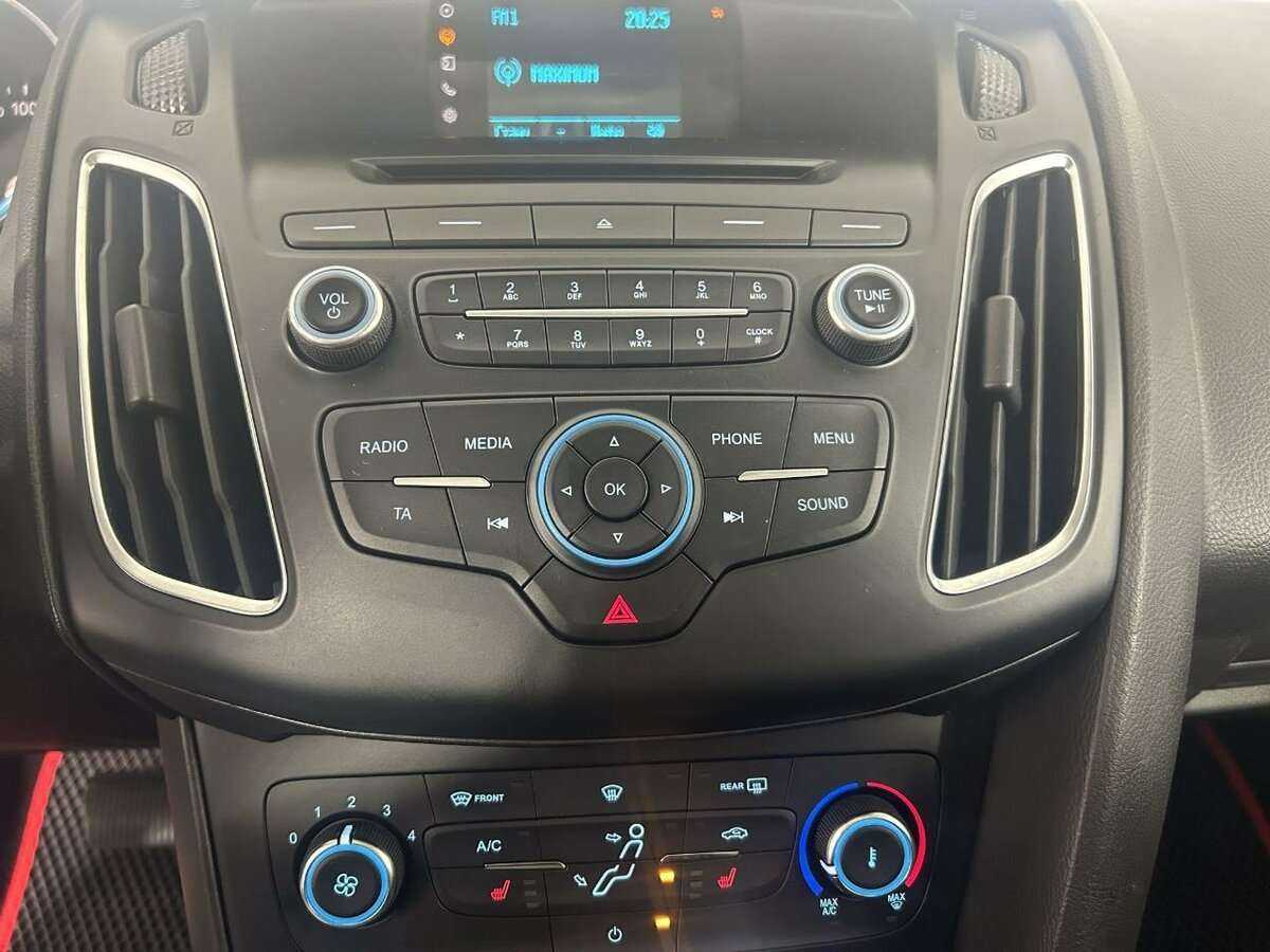 Ford Focus б/у, 2016, Роботизированная. Фото: #11