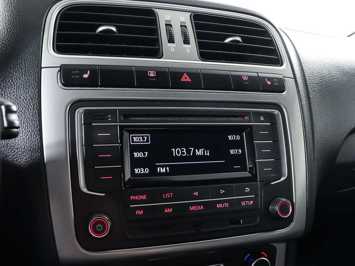 Volkswagen Polo б/у, 2016, Автоматическая. Фото: #16