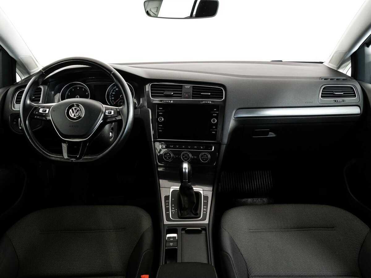 Volkswagen Golf б/у, 2018, Роботизированная. Фото: #7