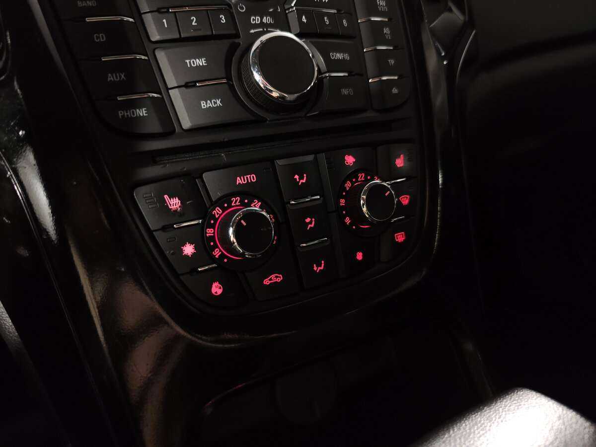 Opel Astra б/у, 2012, Автоматическая. Фото: #14