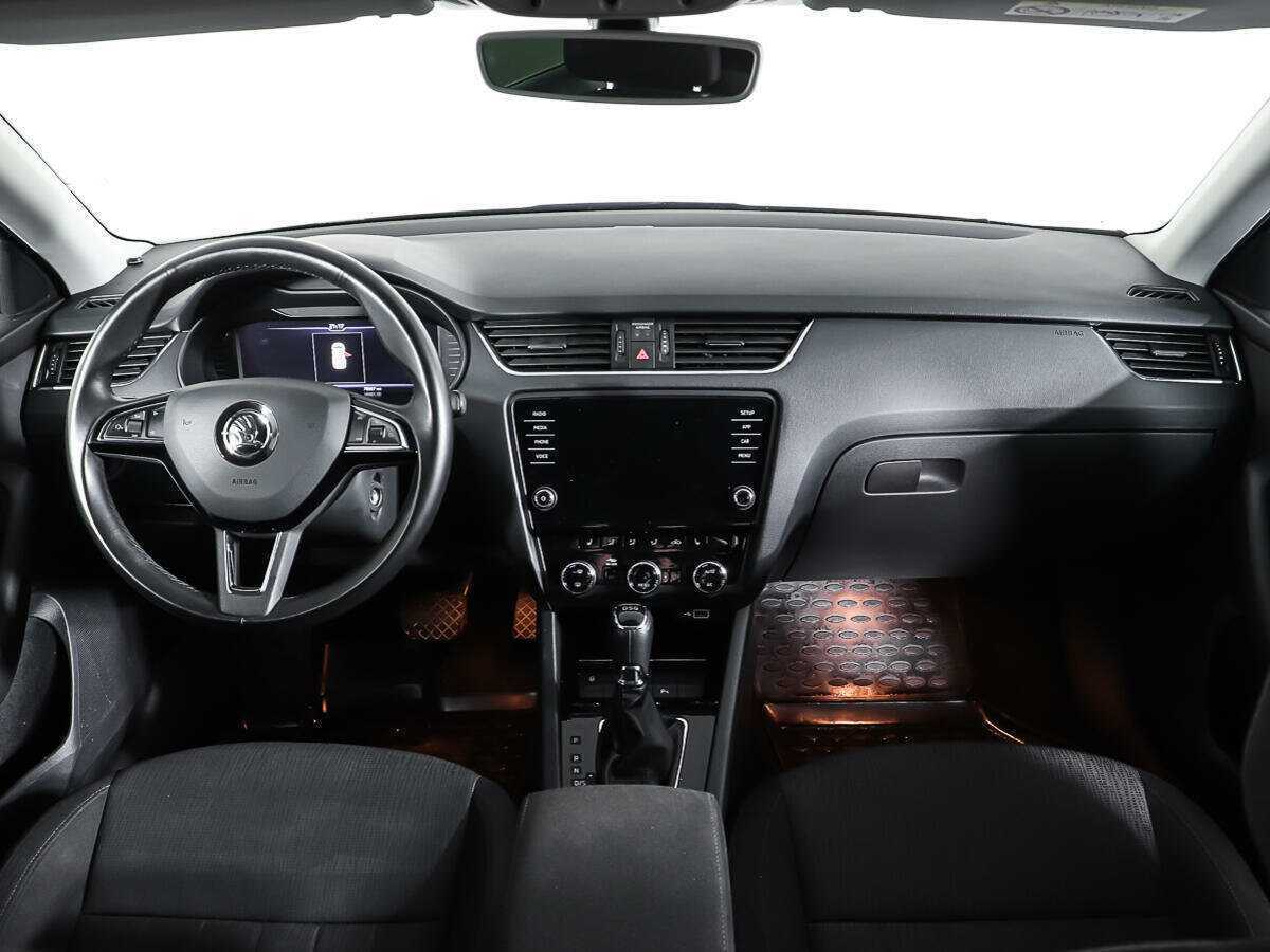 Skoda Octavia б/у, 2018, Роботизированная. Фото: #10