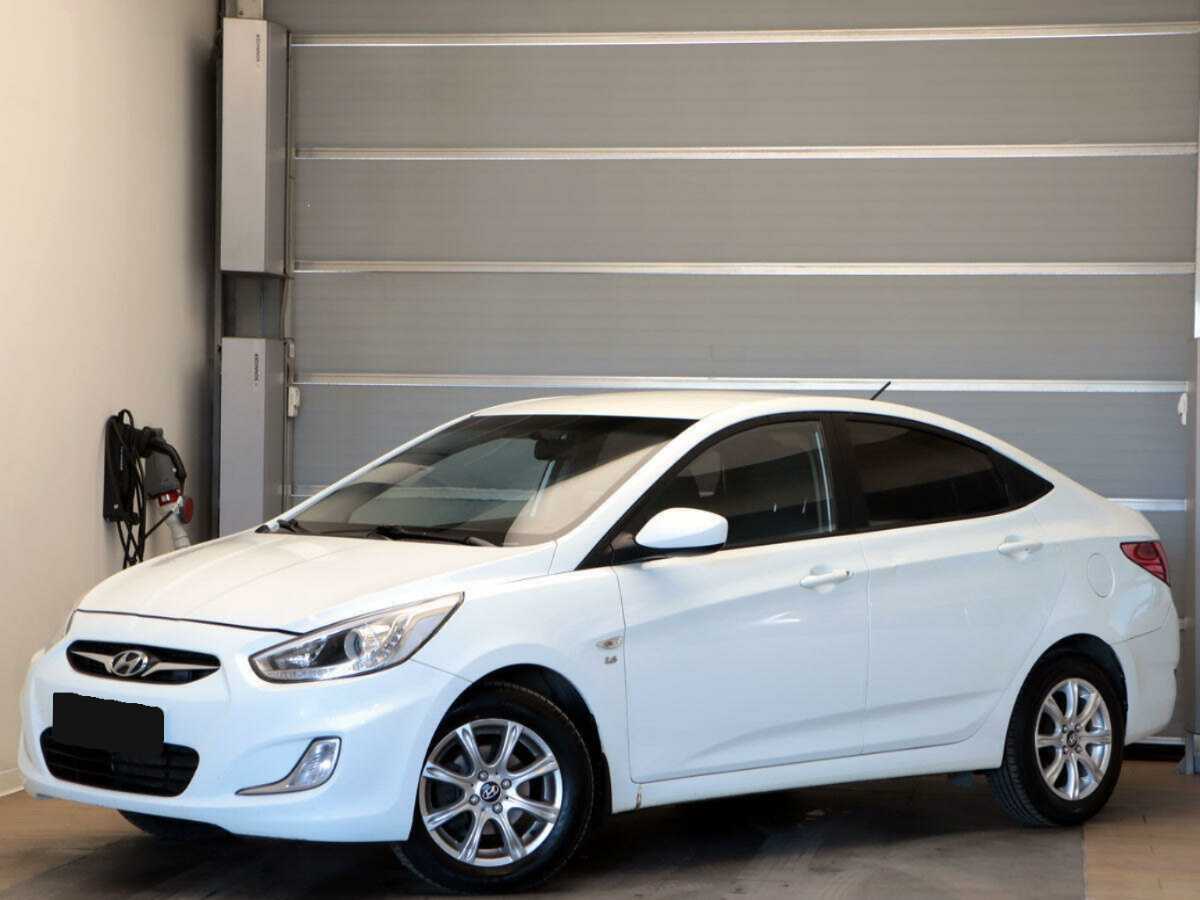 Hyundai Solaris б/у, 2013, Автоматическая. Посмотреть фото