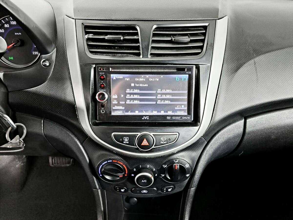 Hyundai Solaris б/у, 2013, Автоматическая. Фото: #12