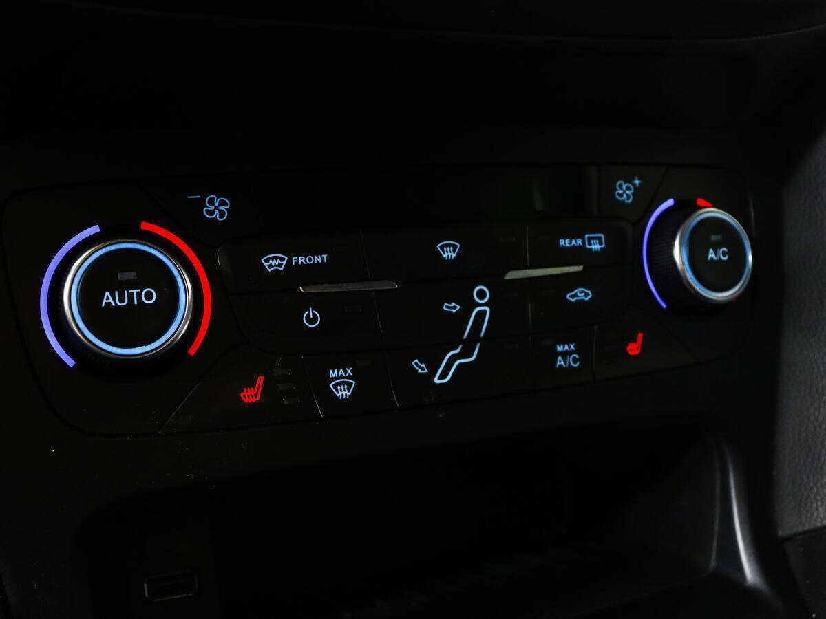 Ford Focus б/у, 2017, Автоматическая. Фото: #15