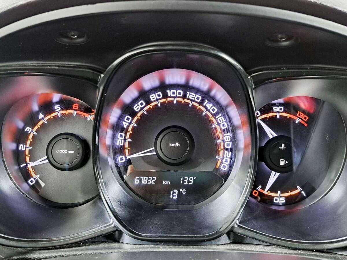 Lada (ВАЗ) Vesta б/у, 2019, Механическая. Фото: #8