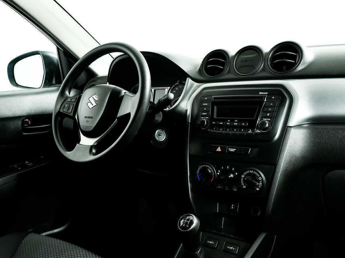 Suzuki Vitara б/у, 2018, Механическая. Фото: #8