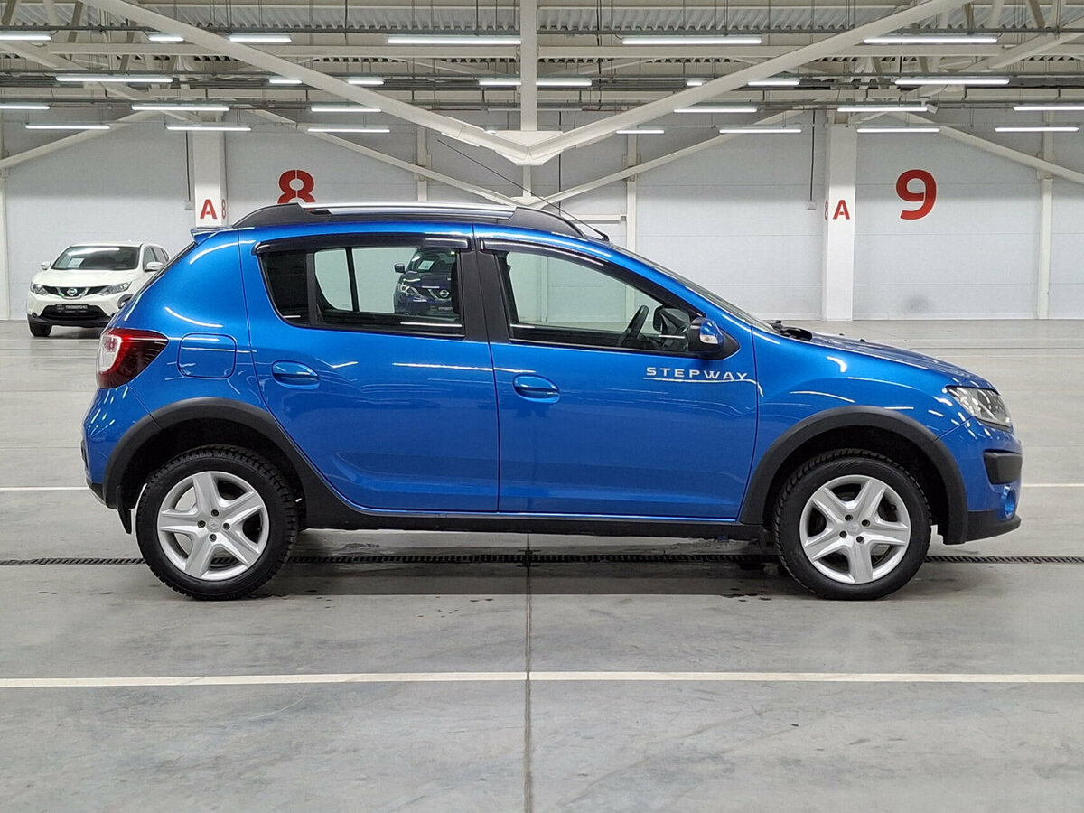 Renault Sandero б/у, 2016, Автоматическая. Фото: #3