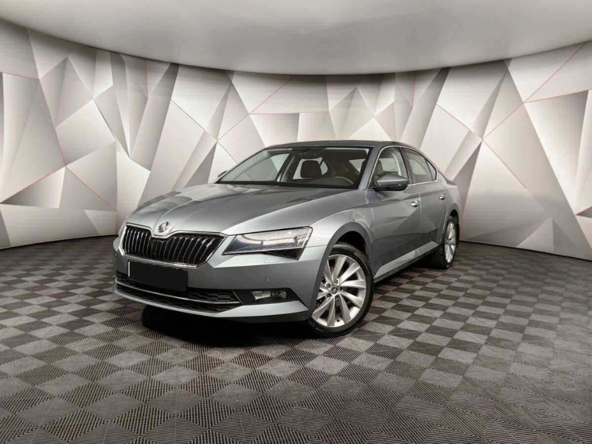 Skoda Superb б/у, 2017, Роботизированная. Посмотреть фото