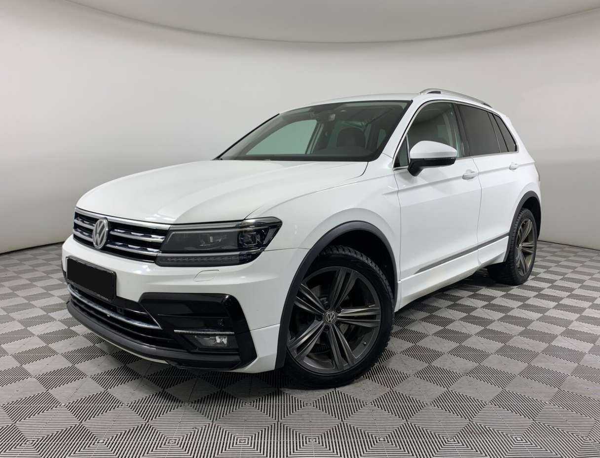 Volkswagen Tiguan б/у, 2018, Роботизированная. Посмотреть фото