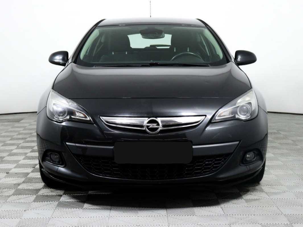 Opel Astra б/у, 2012, Механическая. Фото: #1