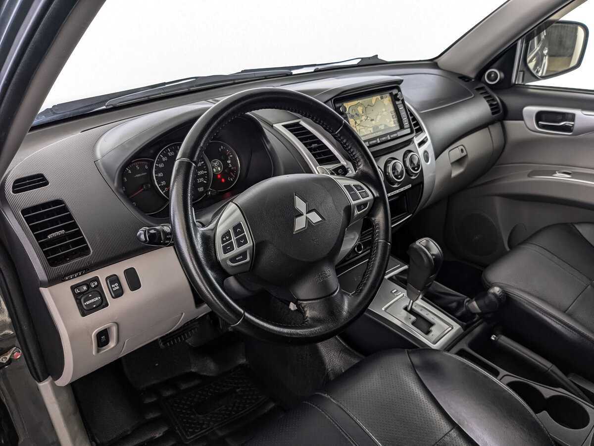 Mitsubishi Pajero Sport б/у, 2013, Автоматическая. Фото: #14