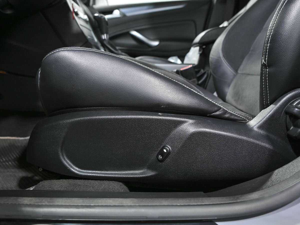 Ford Mondeo б/у, 2012, Роботизированная. Фото: #13