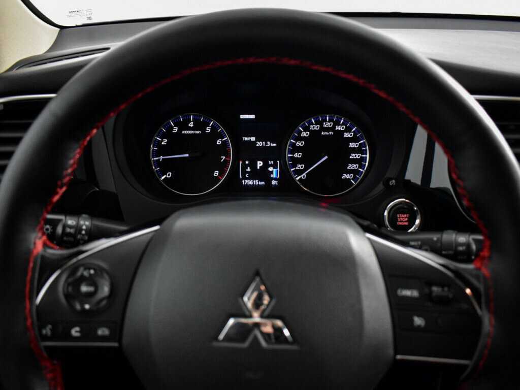 Mitsubishi Outlander б/у, 2017, Вариатор. Фото: #17