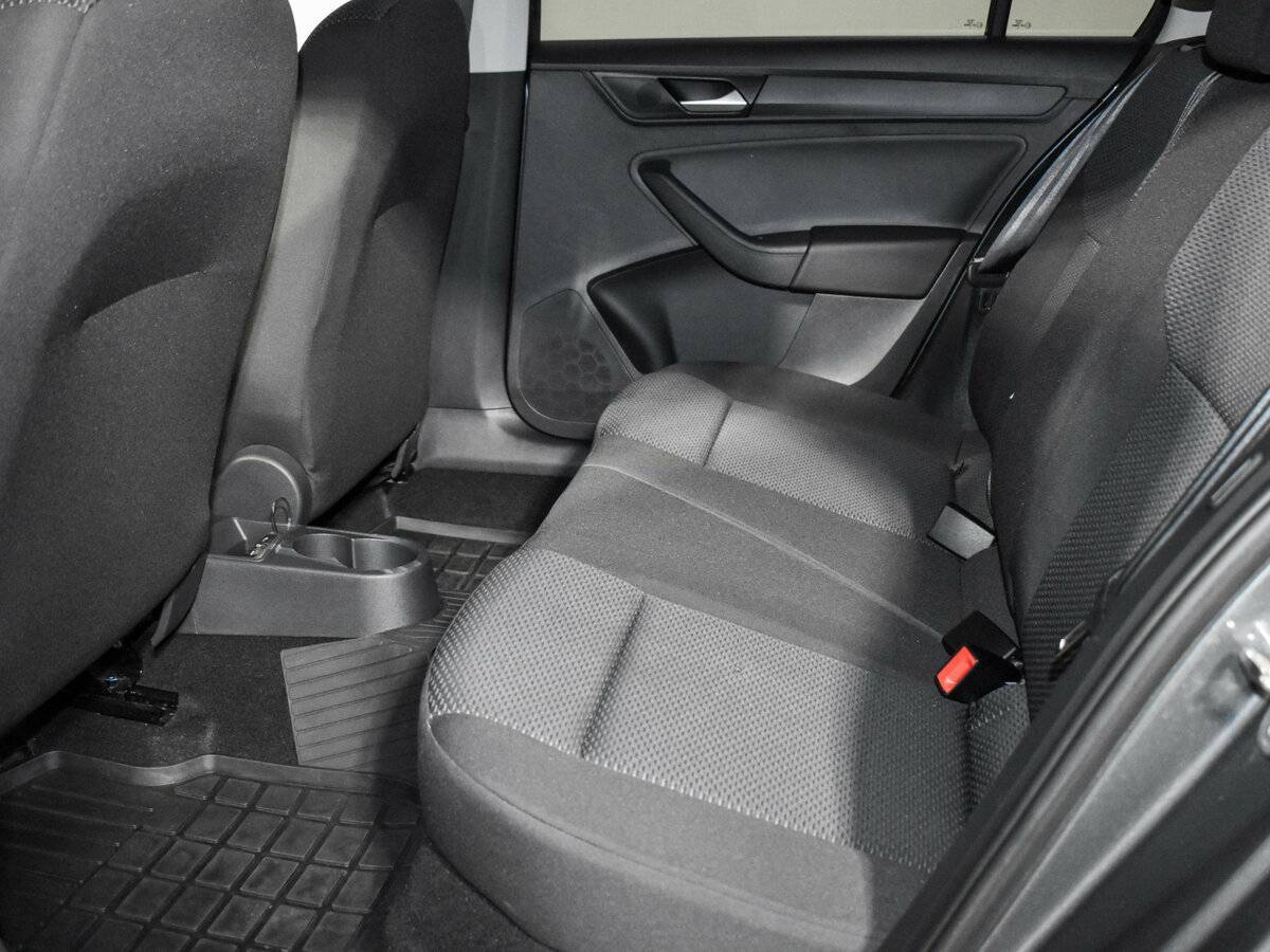 Volkswagen Polo б/у, 2021, Механическая. Фото: #10