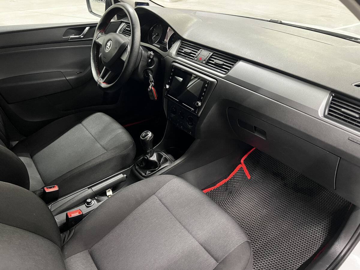 Skoda Rapid б/у, 2016, Механическая. Фото: #10