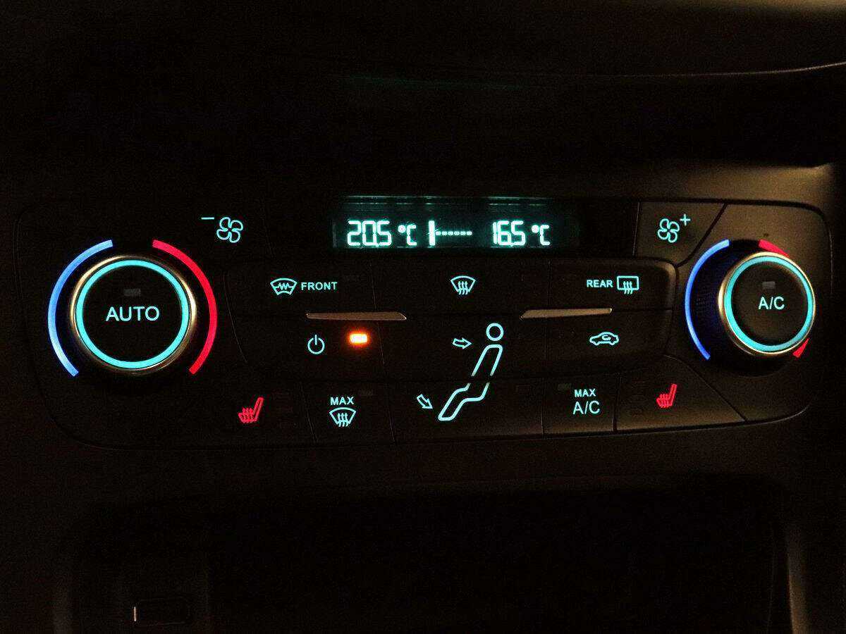 Ford Focus б/у, 2017, Автоматическая. Фото: #16