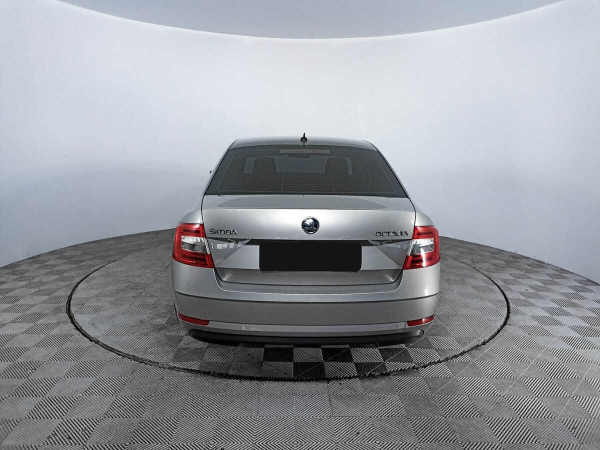 Skoda Octavia б/у, 2019, Механическая. Фото: #5