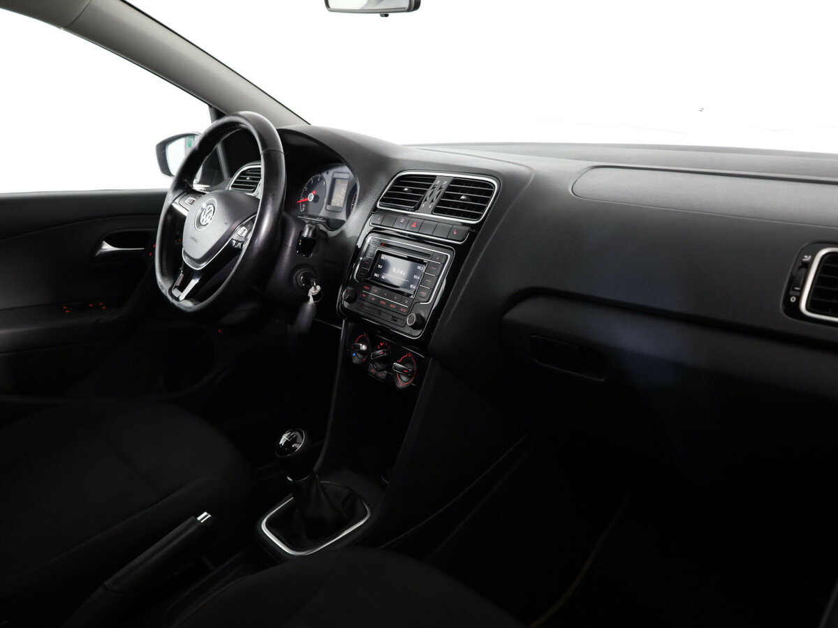 Volkswagen Polo б/у, 2017, Механическая. Фото: #9