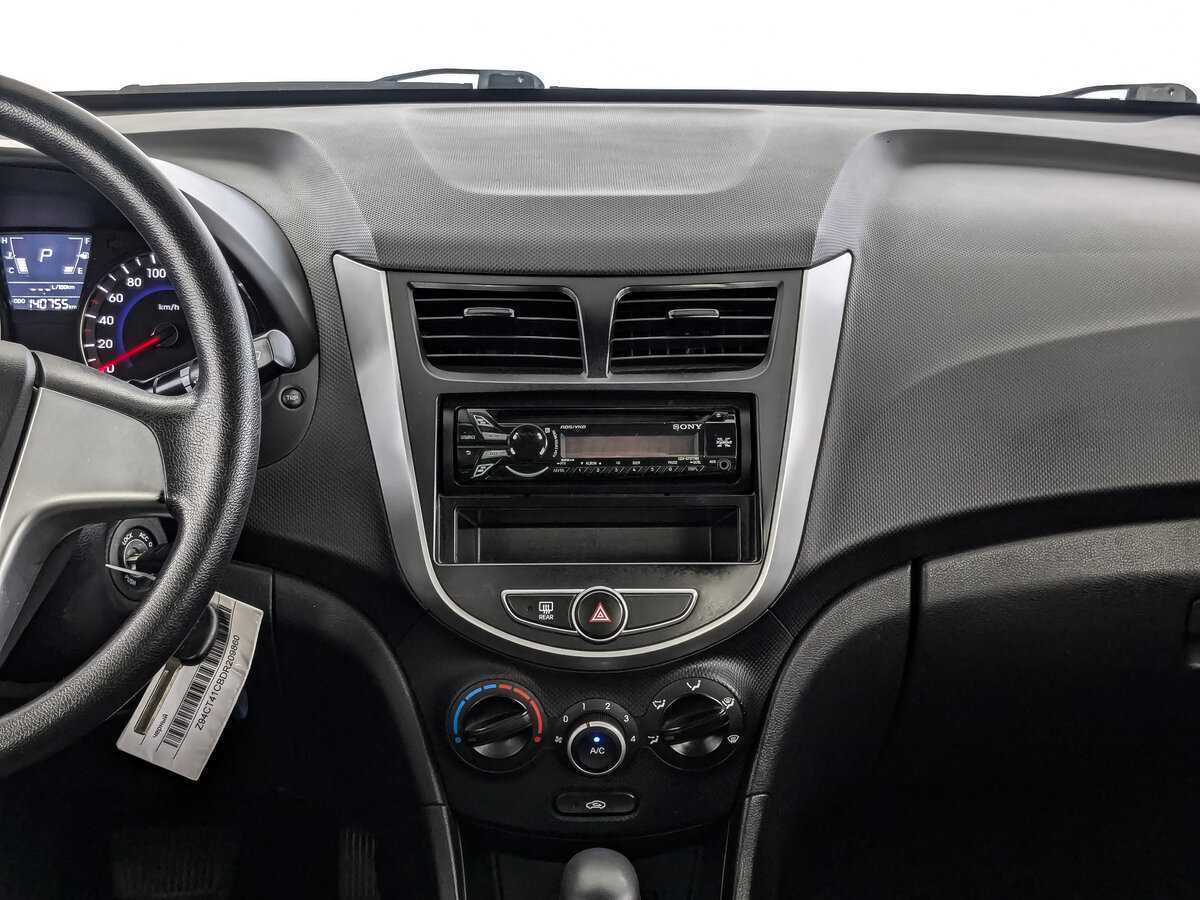 Hyundai Solaris б/у, 2013, Автоматическая. Фото: #12