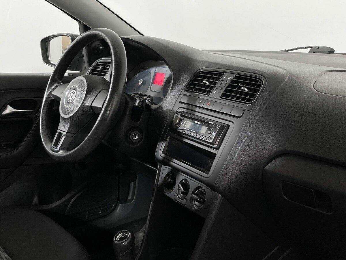 Volkswagen Polo б/у, 2012, Механическая. Фото: #6