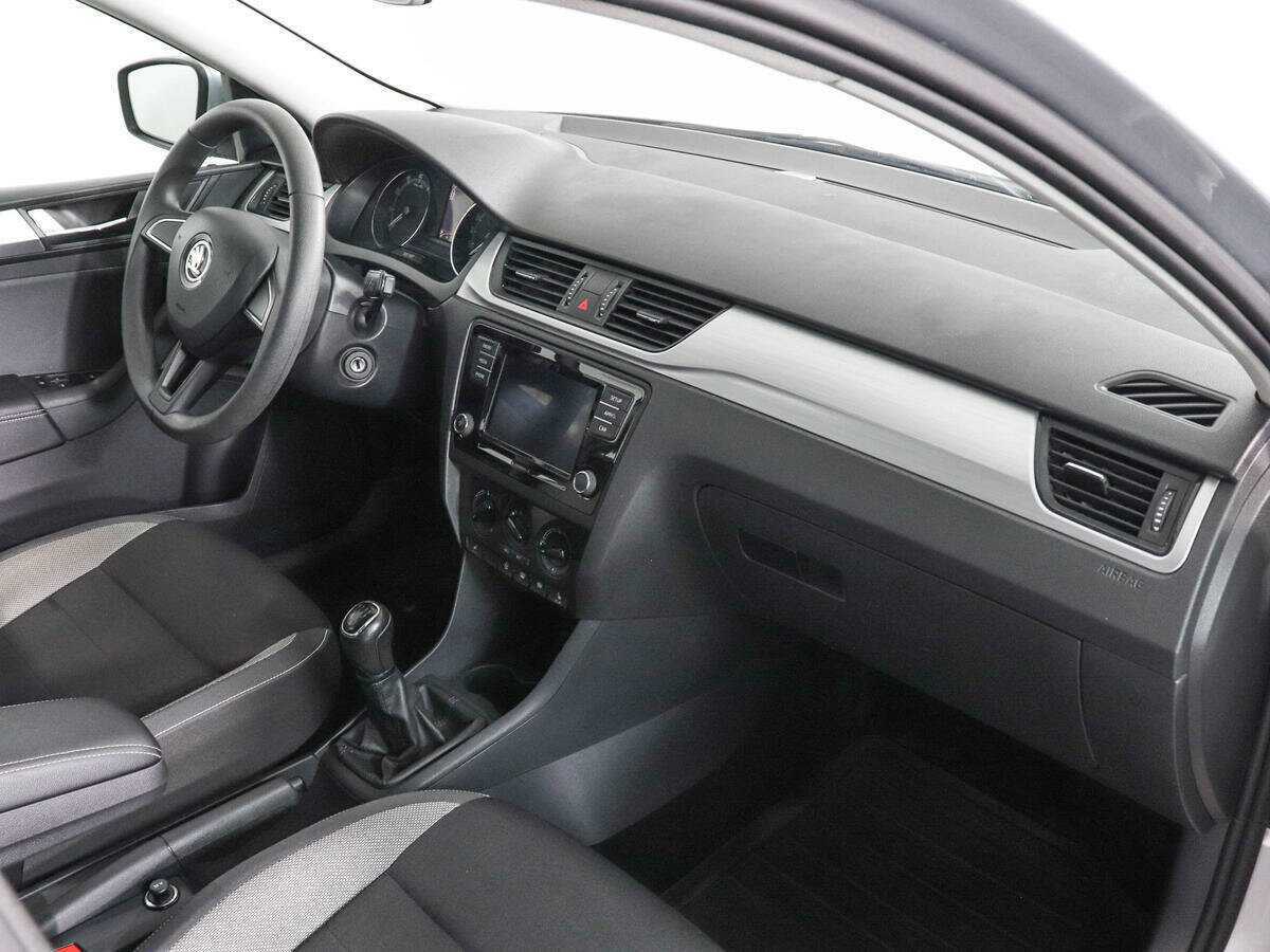 Skoda Rapid б/у, 2018, Механическая. Фото: #9