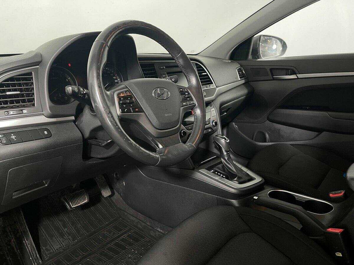 Hyundai Elantra б/у, 2018, Автоматическая. Фото: #12