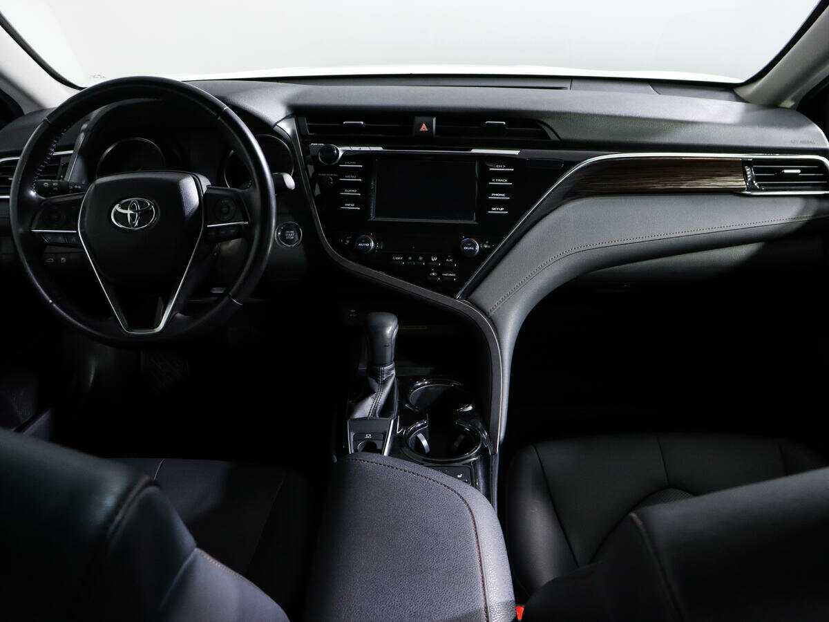 Toyota Camry б/у, 2018, Автоматическая. Фото: #11