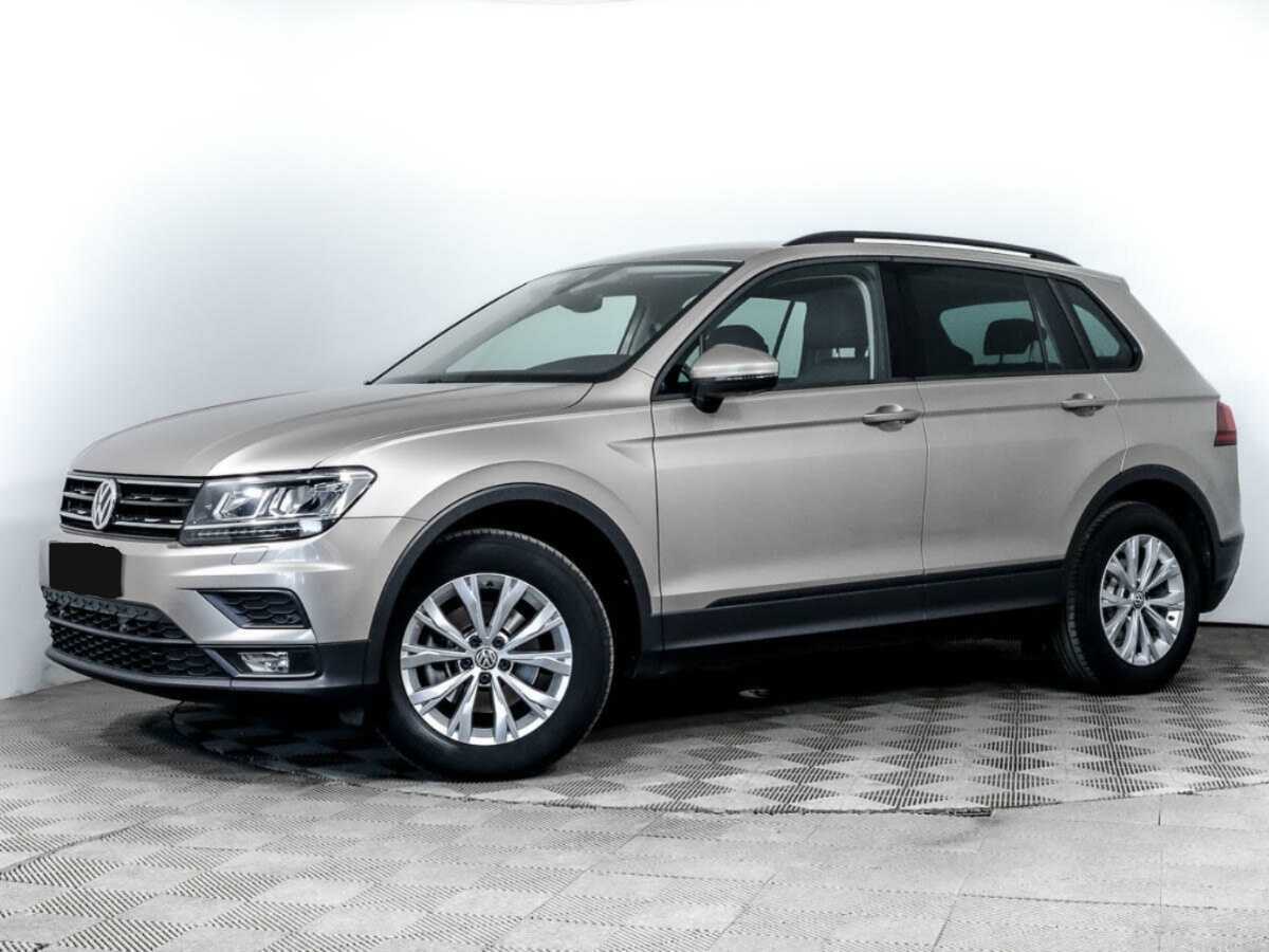 Volkswagen Tiguan б/у, 2018, Роботизированная. Посмотреть фото