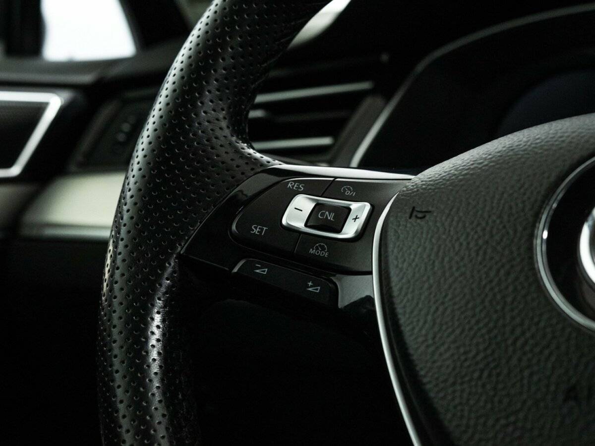 Volkswagen Passat б/у, 2016, Роботизированная. Фото: #20