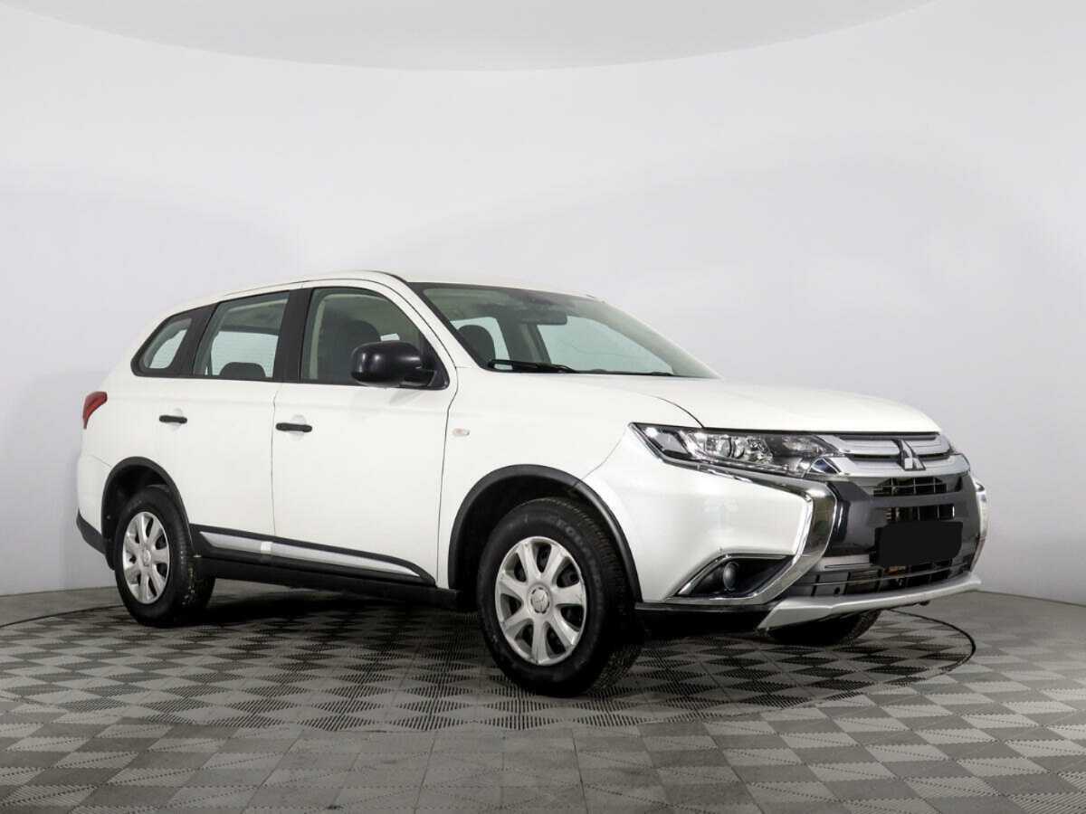 Mitsubishi Outlander б/у, 2018, Вариатор. Фото: #2
