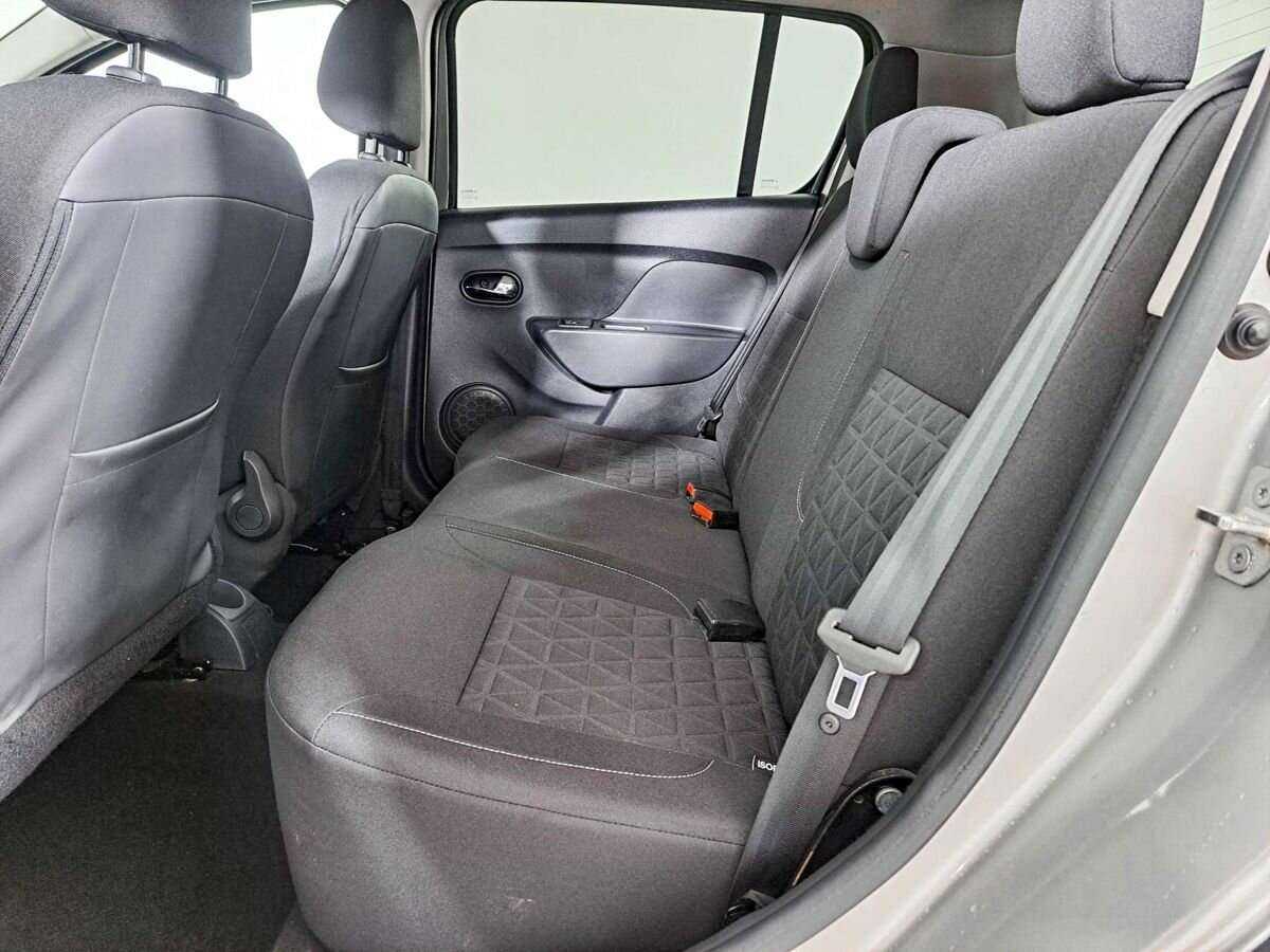 Renault Sandero б/у, 2017, Механическая. Фото: #9