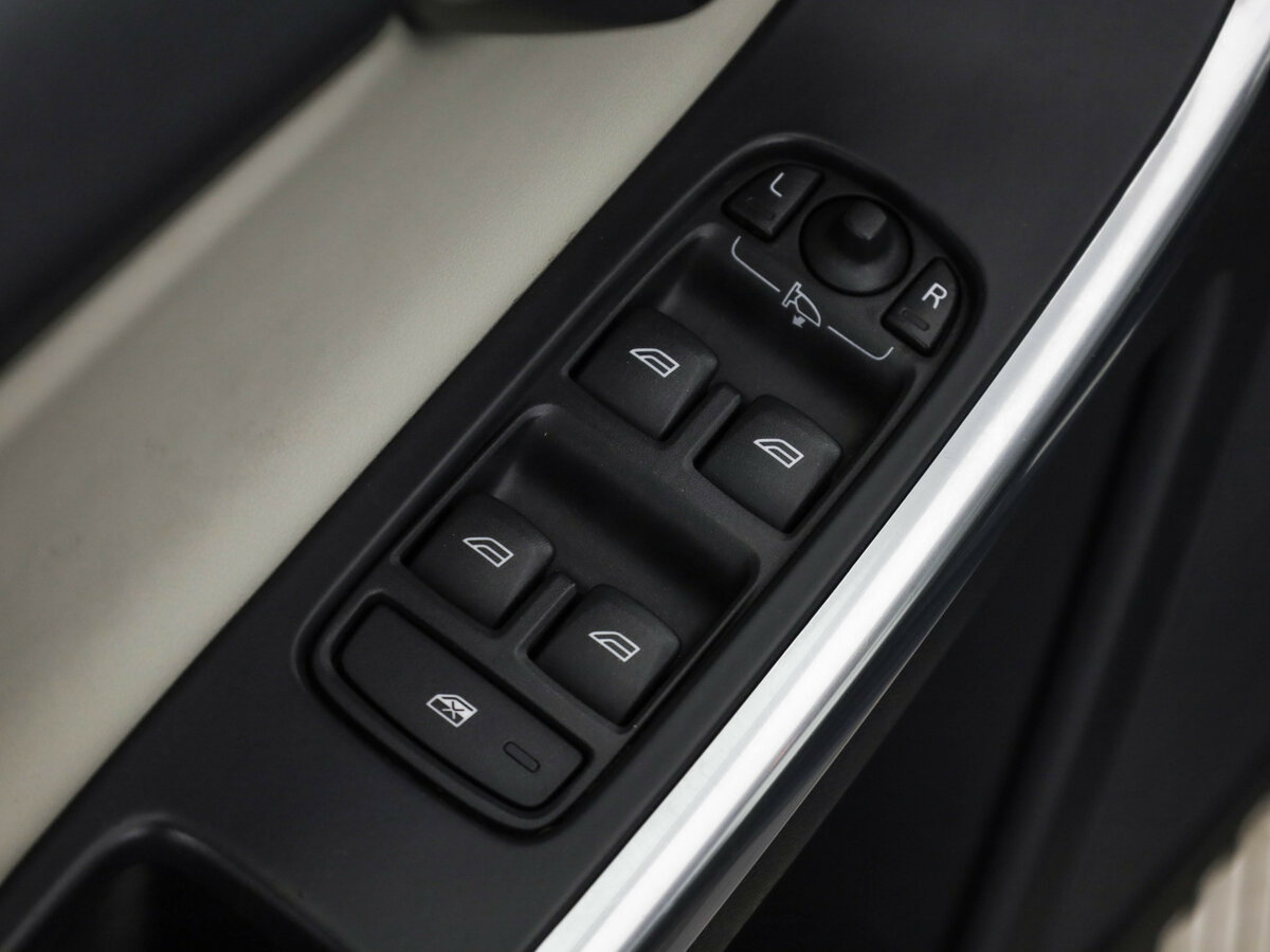 Volvo XC60 б/у, 2013, Автоматическая. Фото: #19