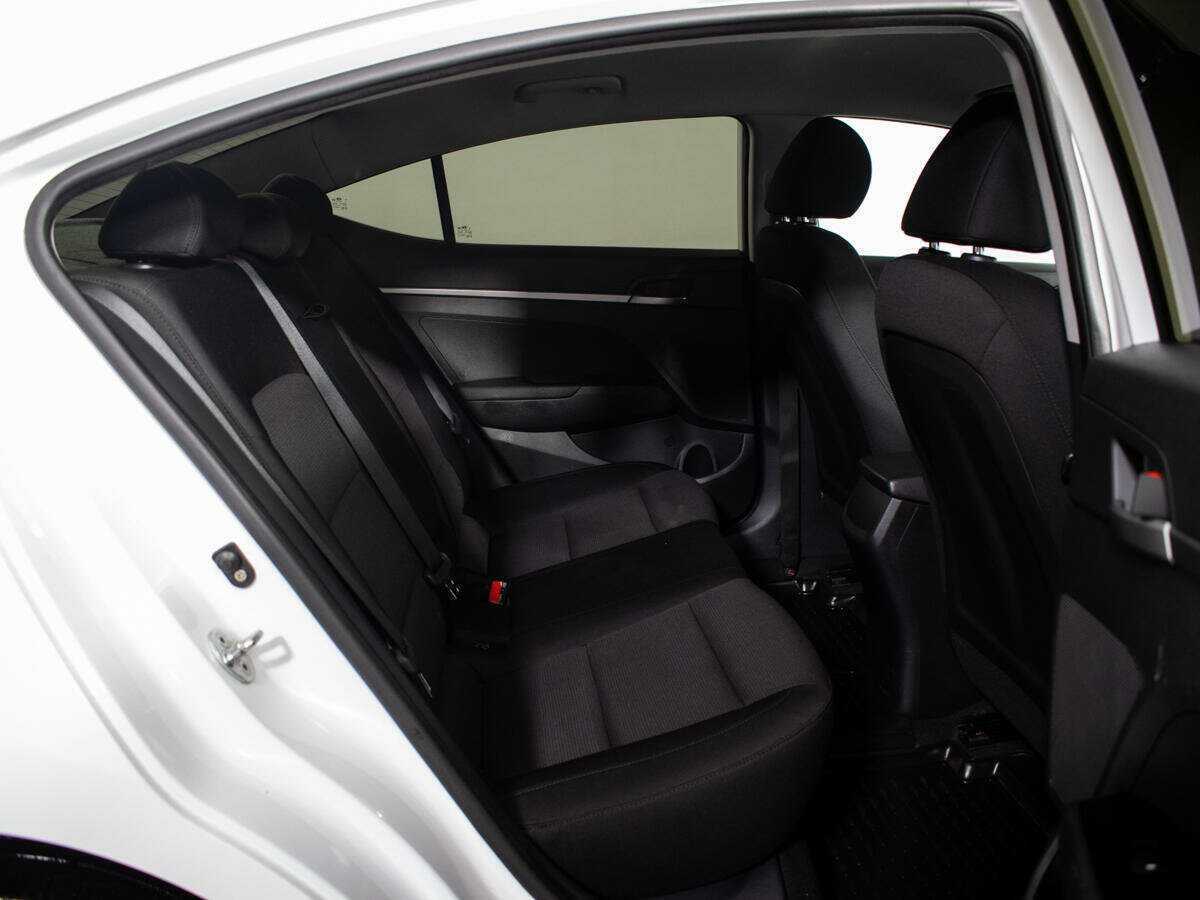 Hyundai Elantra б/у, 2019, Автоматическая. Фото: #9