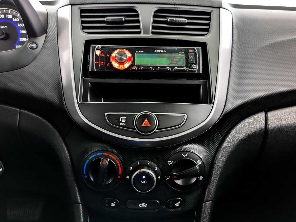 Hyundai Solaris б/у, 2016, Автоматическая. Фото: #14