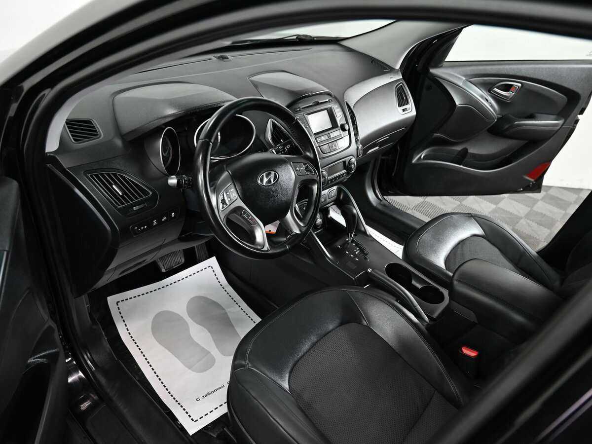 Hyundai ix35 б/у, 2013, Автоматическая. Фото: #4