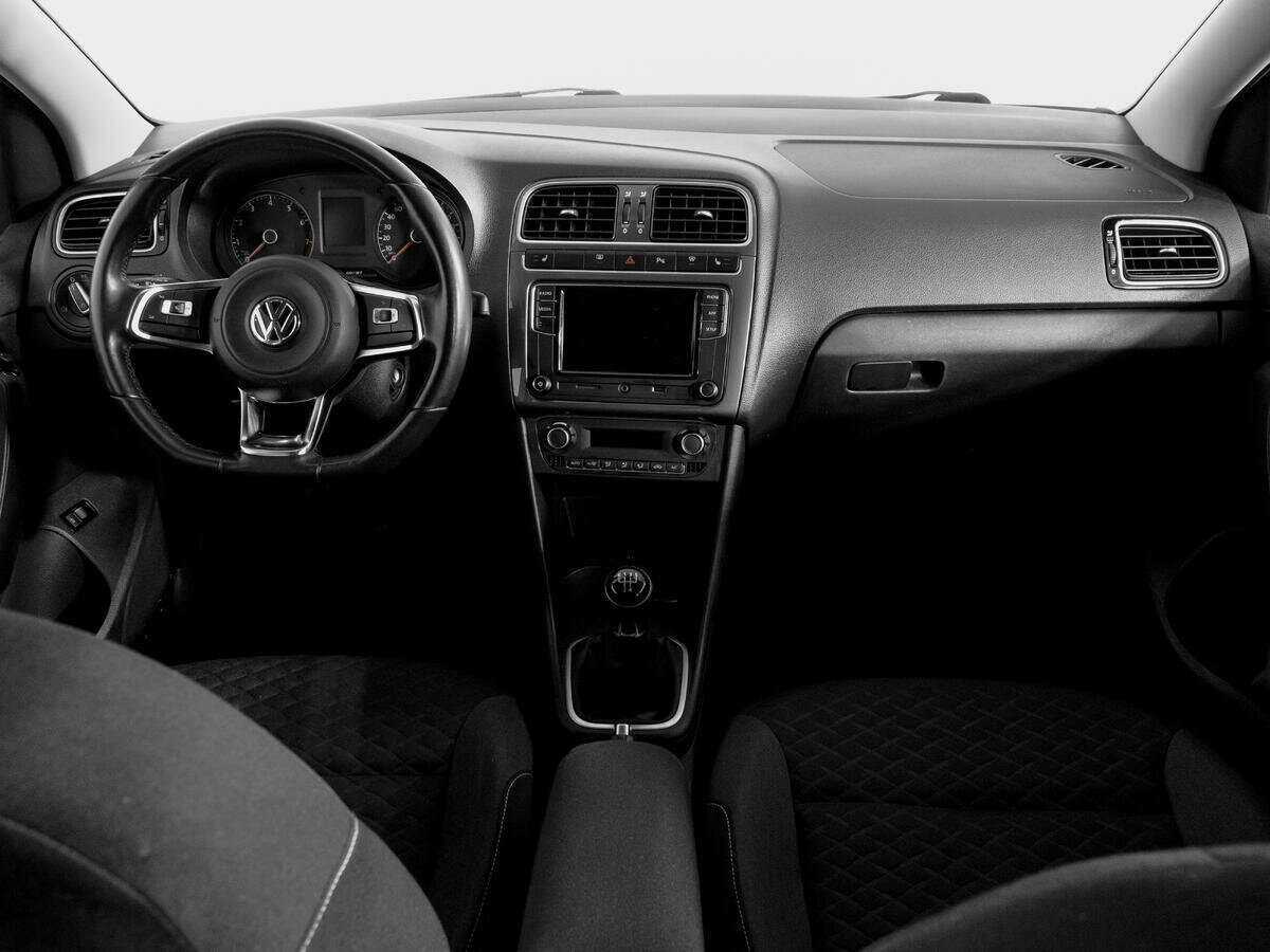Volkswagen Polo б/у, 2020, Механическая. Фото: #11