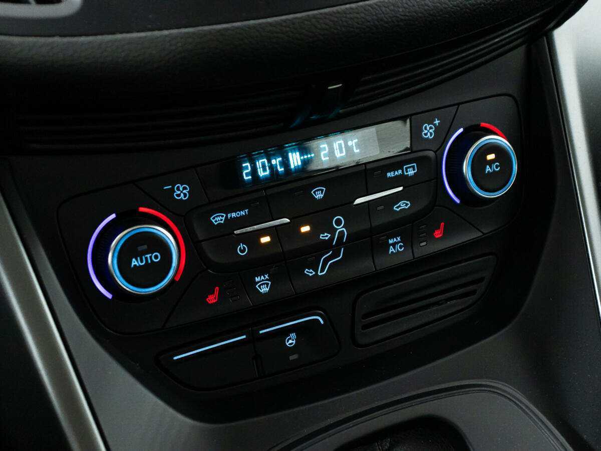 Ford Kuga б/у, 2017, Автоматическая. Фото: #14