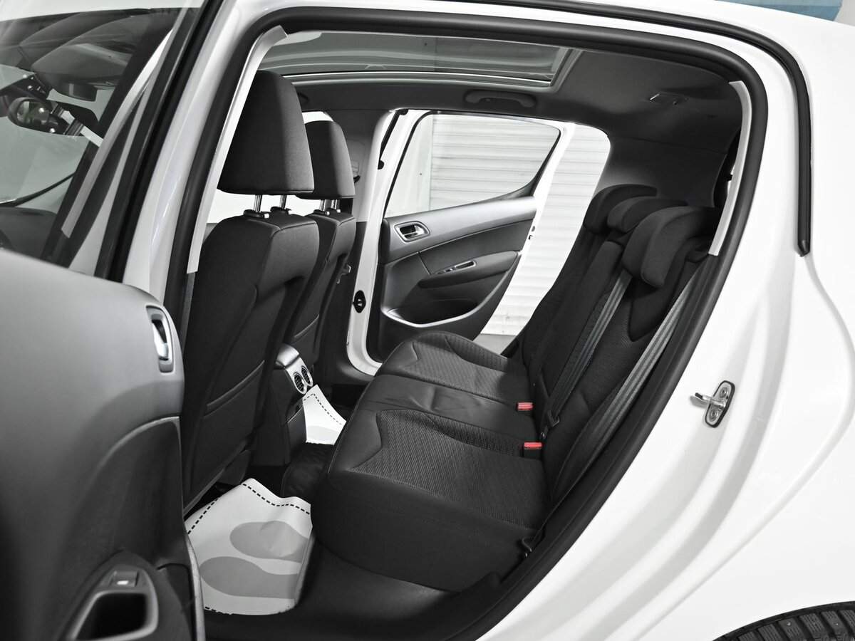 Peugeot 308 б/у, 2012, Автоматическая. Фото: #13