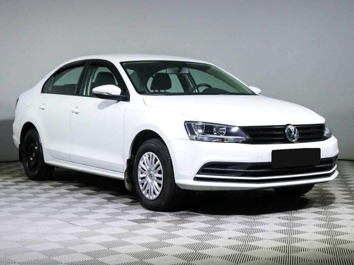 Volkswagen Jetta б/у, 2017, Механическая. Фото: #2