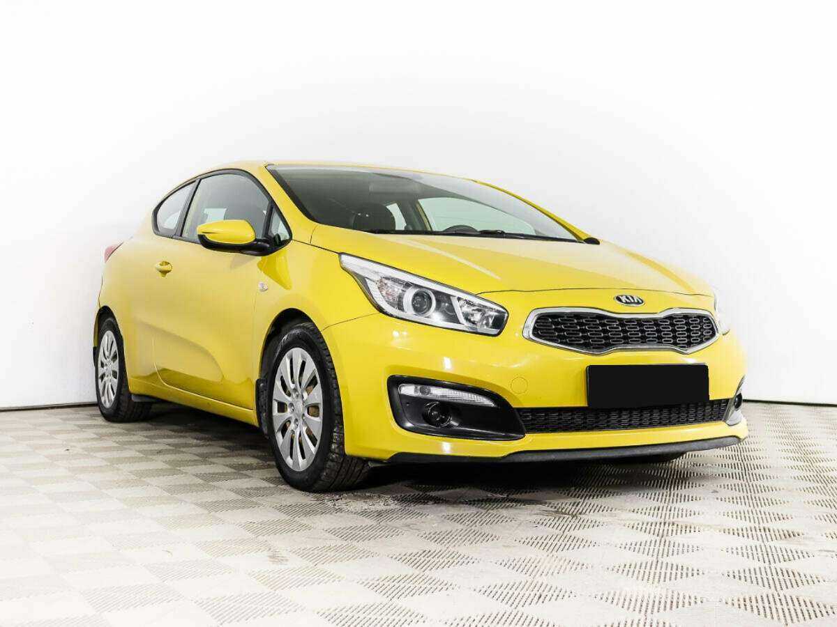 Kia Ceed б/у, 2015, Механическая. Фото: #2