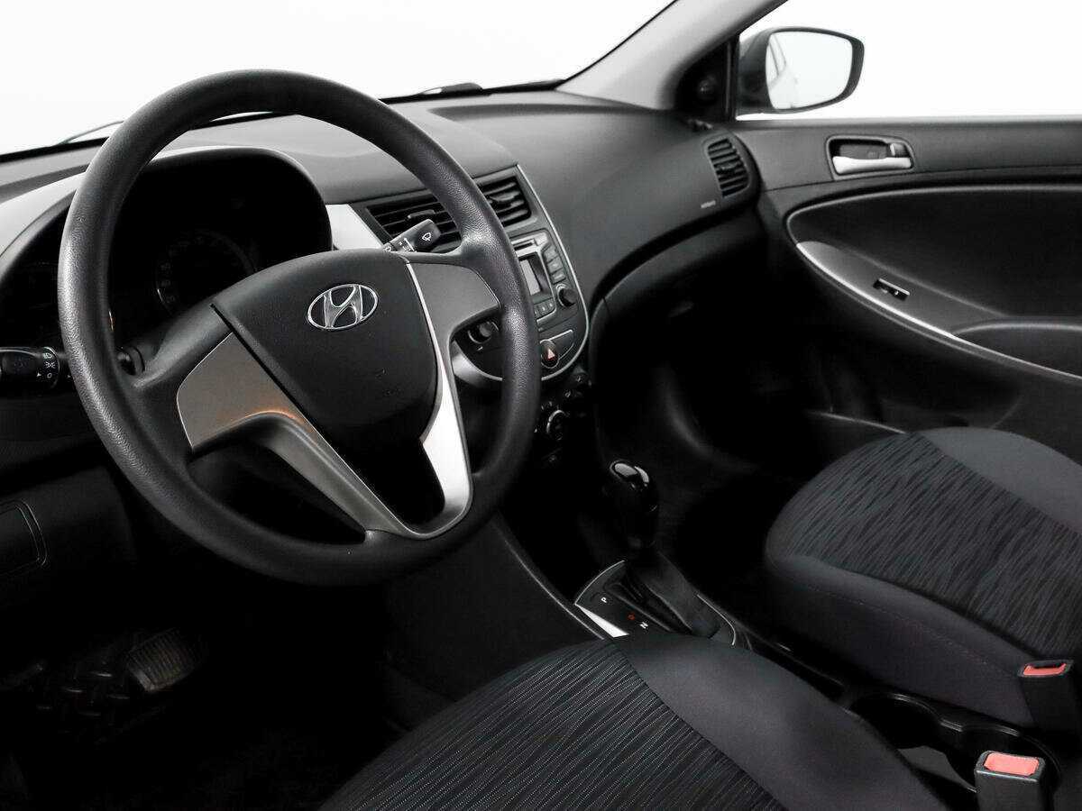 Hyundai Solaris б/у, 2016, Автоматическая. Фото: #8