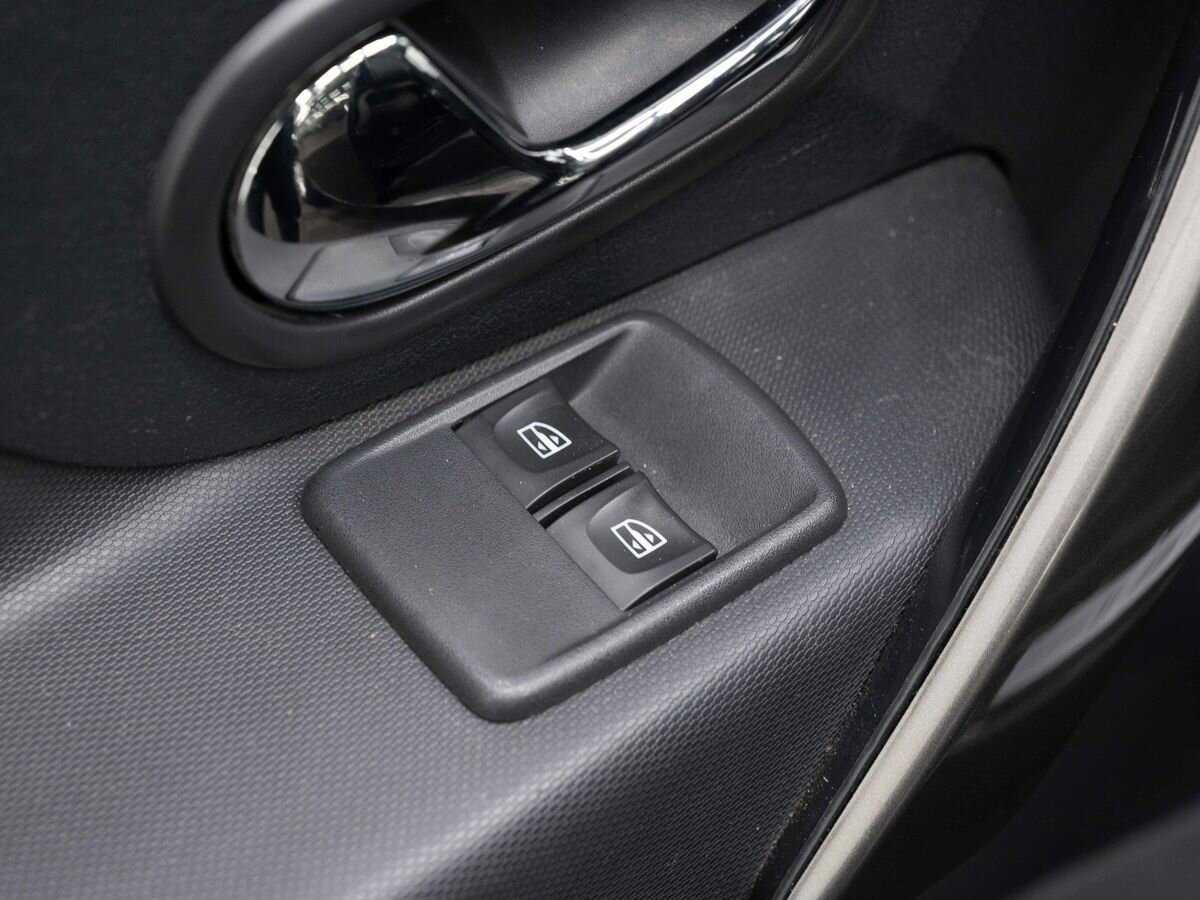 Renault Logan б/у, 2018, Механическая. Фото: #19