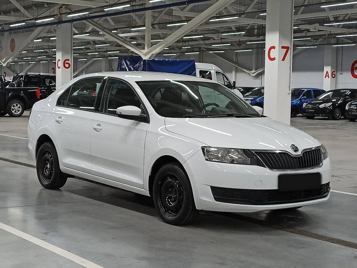 Skoda Rapid б/у, 2018, Автоматическая. Фото: #2