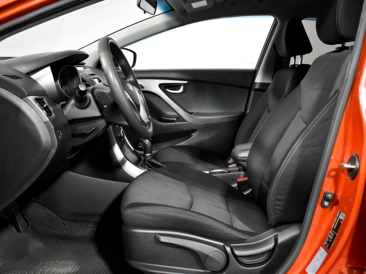 Hyundai Elantra б/у, 2015, Автоматическая. Фото: #9