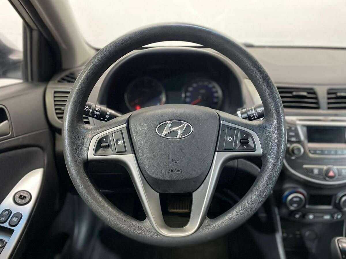 Hyundai Solaris б/у, 2015, Автоматическая. Фото: #11