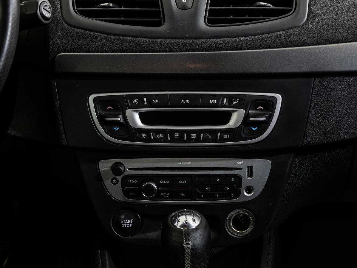 Renault Megane б/у, 2014, Механическая. Фото: #12