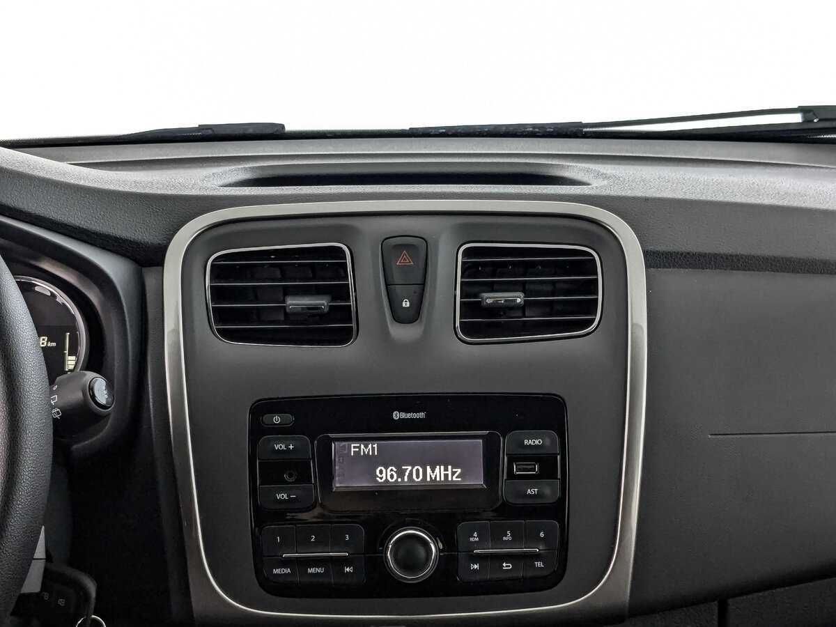 Renault Sandero б/у, 2021, Механическая. Фото: #12