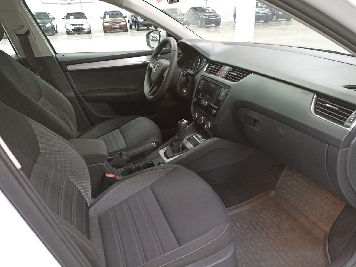 Skoda Octavia б/у, 2018, Автоматическая. Фото: #10